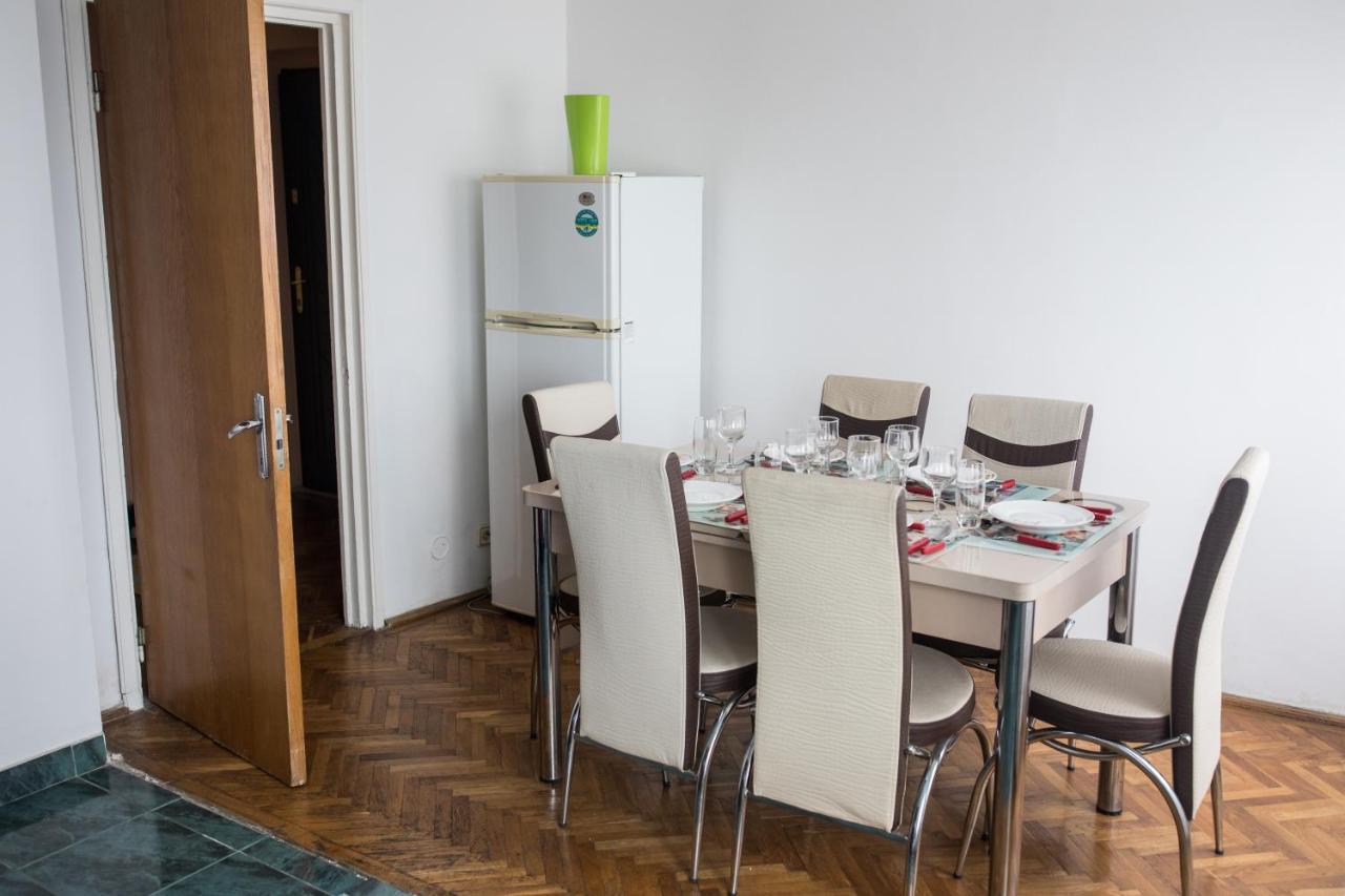 C Central Apartament Szörényvár Kültér fotó