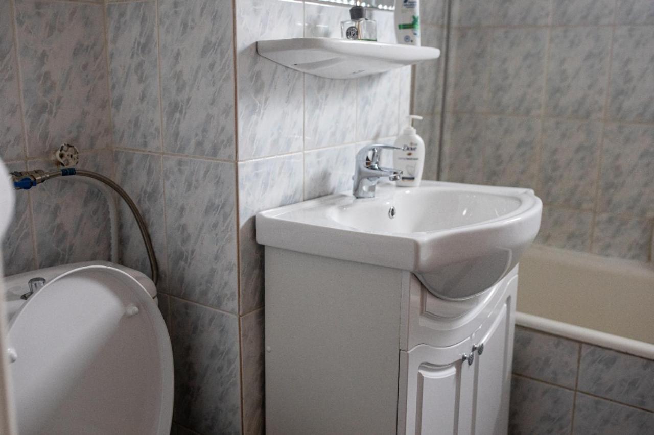 C Central Apartament Szörényvár Kültér fotó